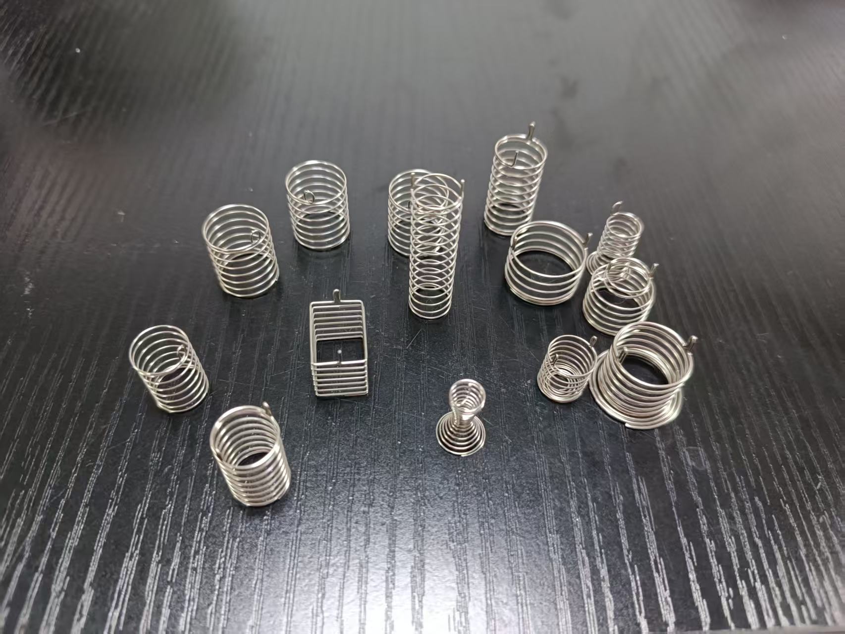 Custom Size Touch Spring Coil Springs For Robotics And Automation Systems