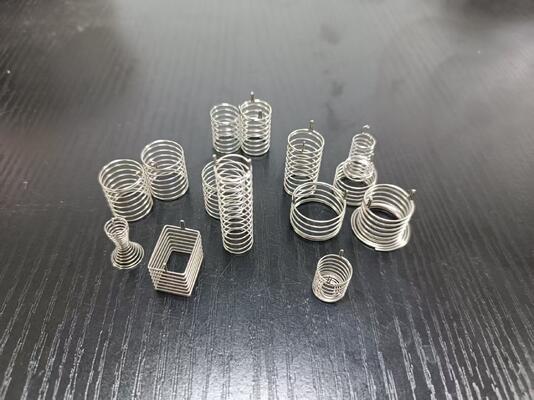 Giá tốt. Touch Contact Springs Hardware Màu tùy chỉnh cho đồ chơi Thiết bị điện trực tuyến