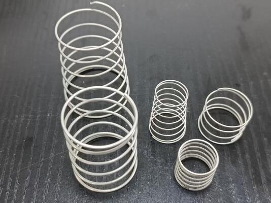 Giá tốt. Lò xo nén SS tùy chỉnh Kiểu cuộn Dải đường kính dây 0.5mm-10mm trực tuyến